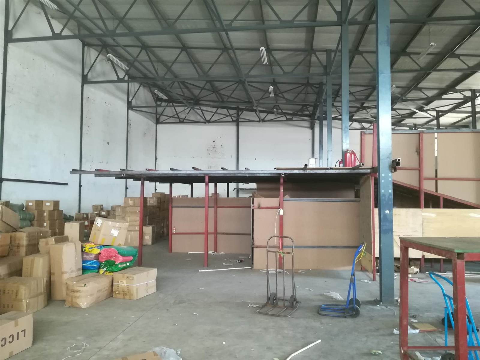 1200  m² Commercial space in Springfield photo number 2