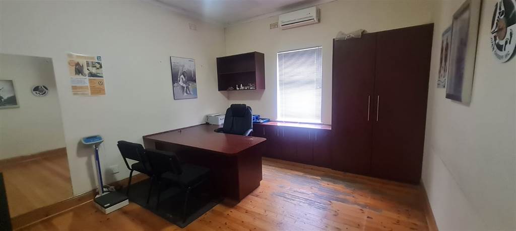 483  m² Commercial space in Uitenhage Central photo number 6