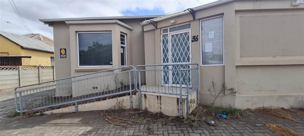 483  m² Commercial space in Uitenhage Central photo number 12