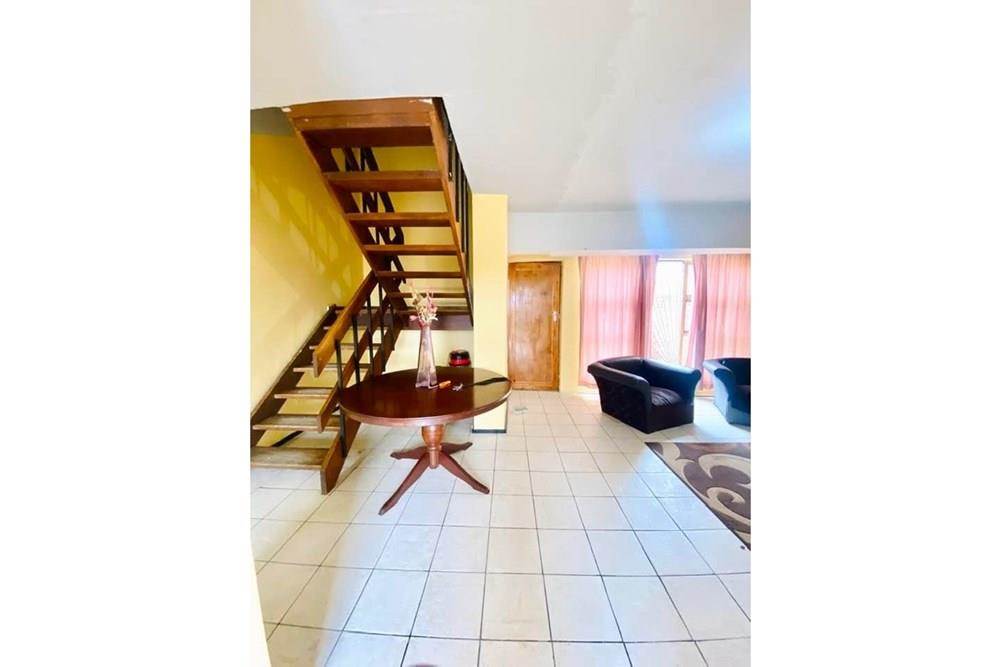 3 Bed Apartment in Bethelsdorp photo number 4
