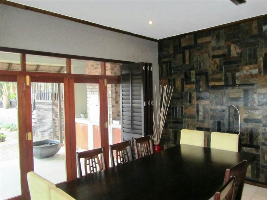 4 Bed House in Shelly Beach photo number 20