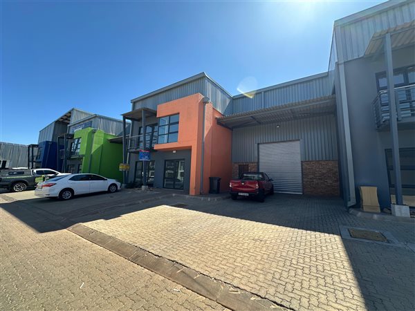 450  m² Industrial space