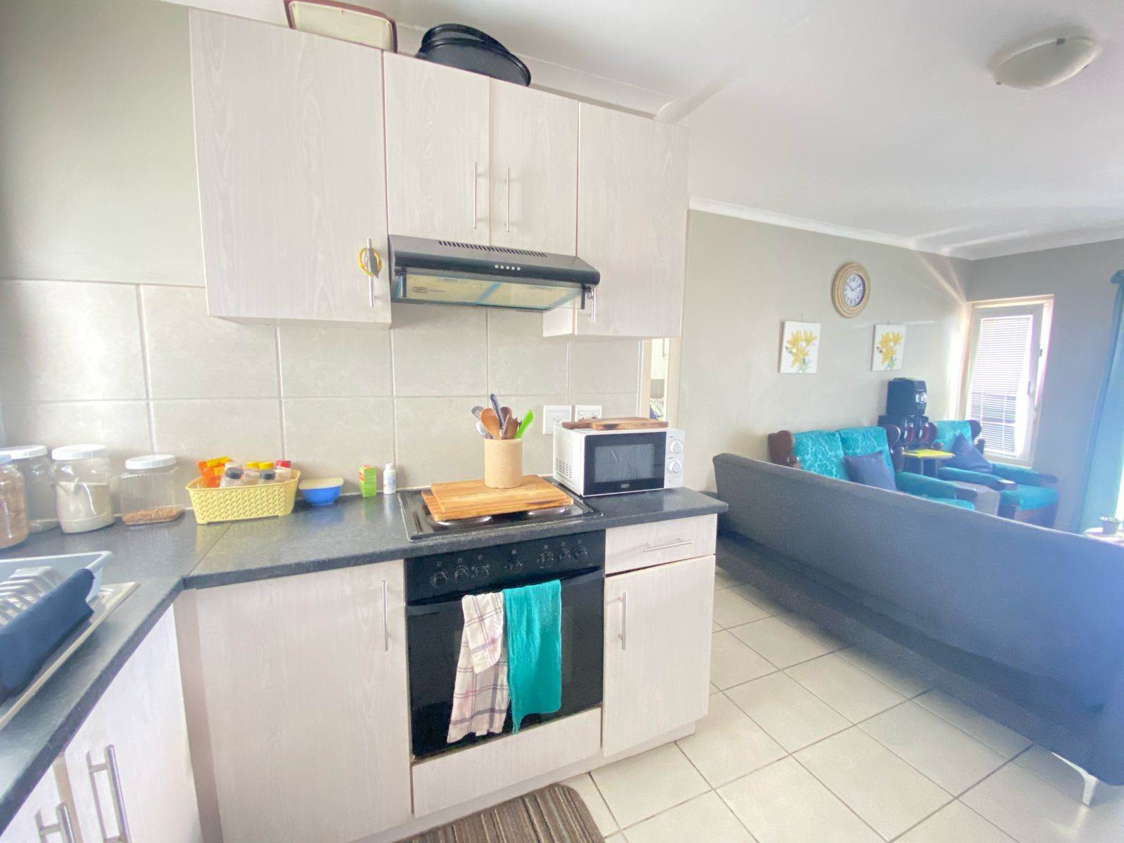 2 Bed Apartment in Paarl Central East photo number 19