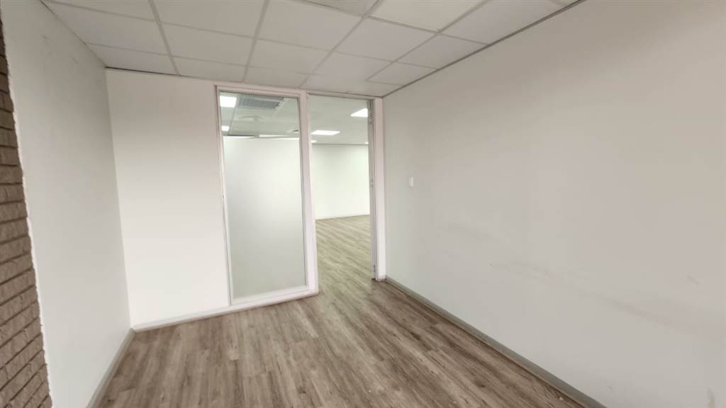 163  m² Commercial space in Centurion CBD photo number 6