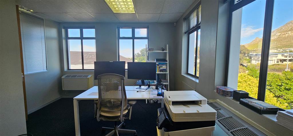 361  m² Office Space in Constantia photo number 18