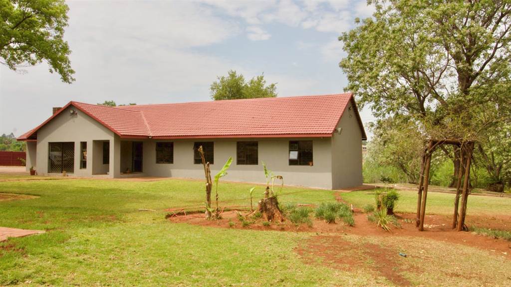 5 Bed House in Raslouw AH photo number 6