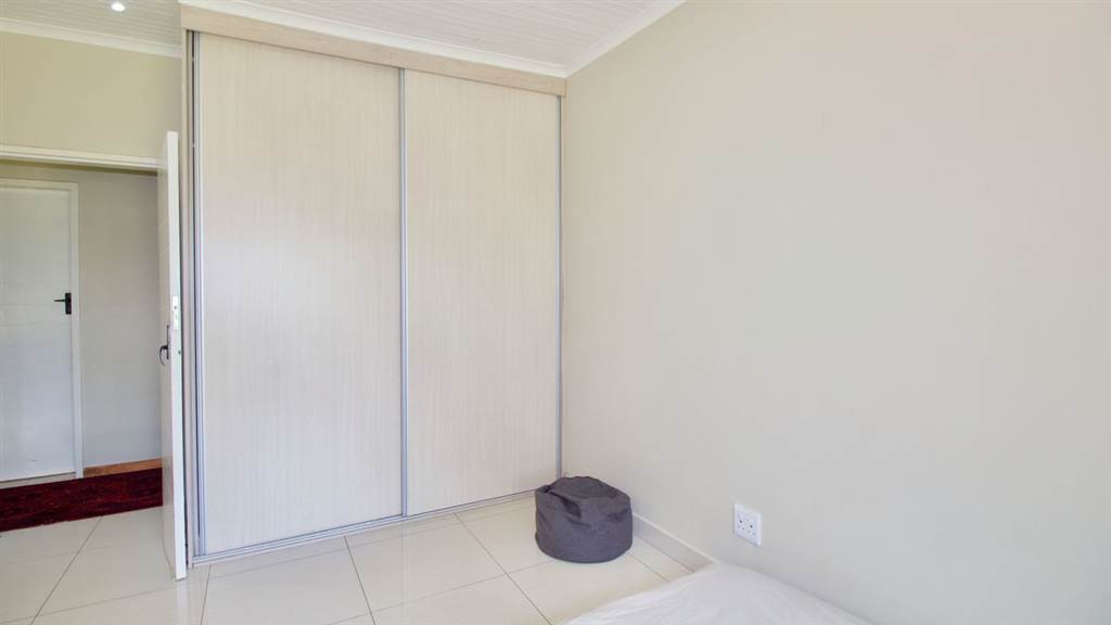 5 Bed House in Raslouw AH photo number 8