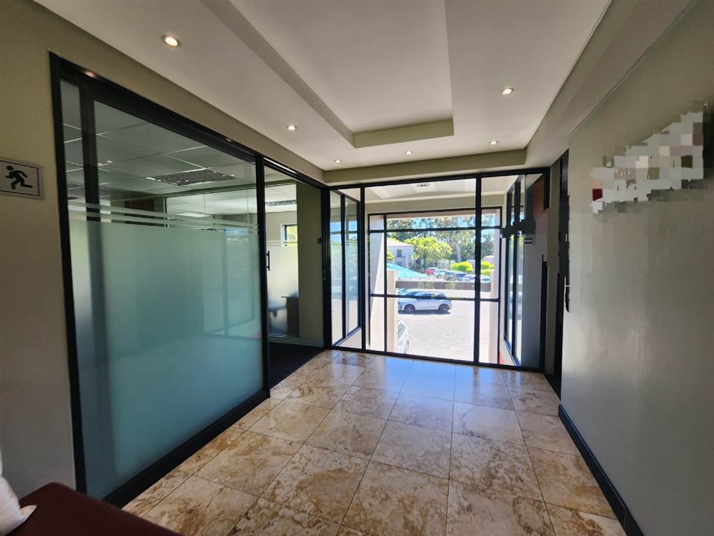 555  m² Commercial space in Kenilworth photo number 2