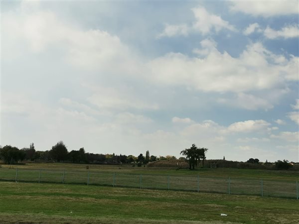 2436 m² Land available in Secunda