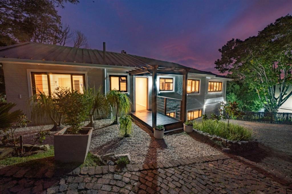 3 Bedroom House 3 Bedroom House