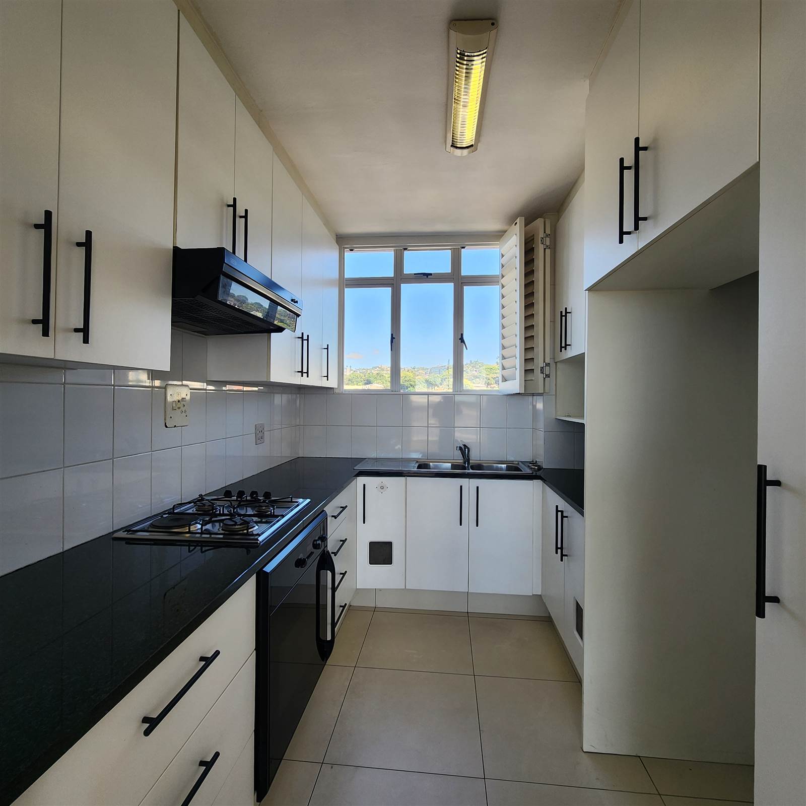 3 Bed Apartment in Windermere photo number 4