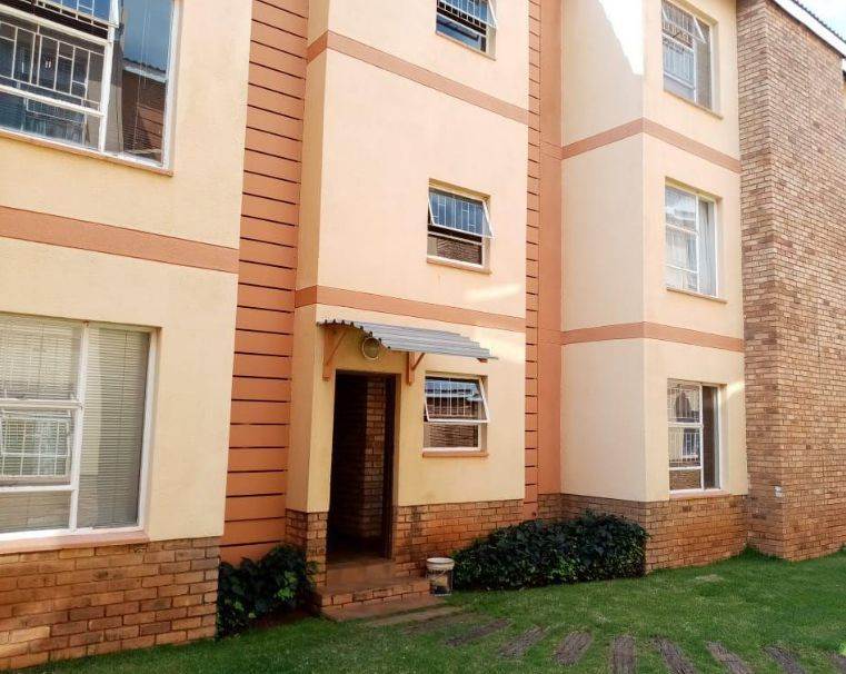 1 Bed Apartment in Kanoniers Park photo number 14