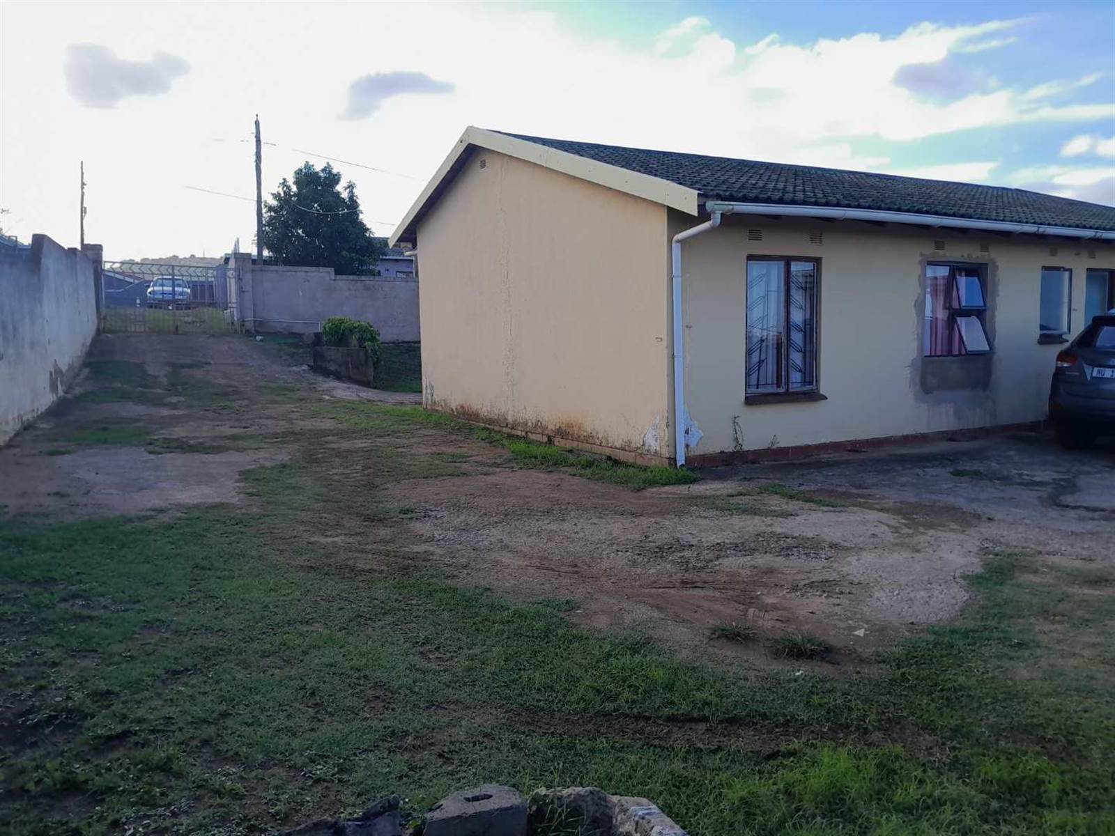 4 Bed House in KwaMashu photo number 7