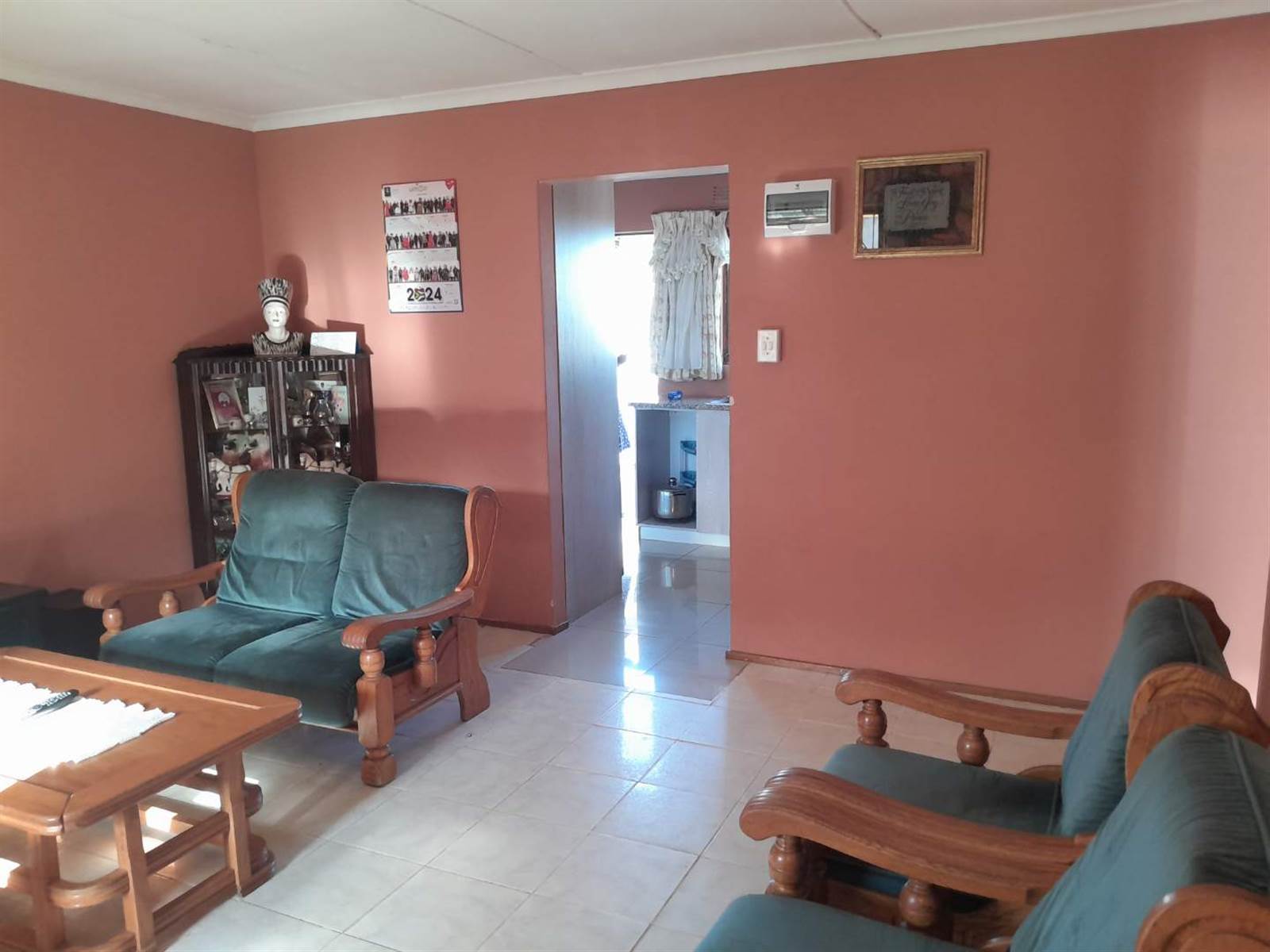 4 Bed House in KwaMashu photo number 13
