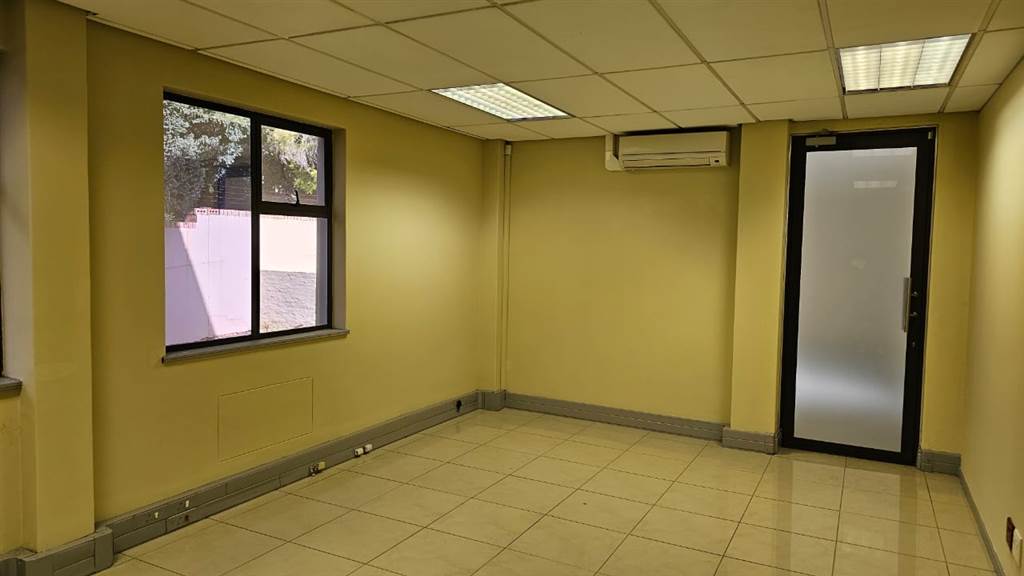 222  m² Office Space in Bedfordview photo number 6