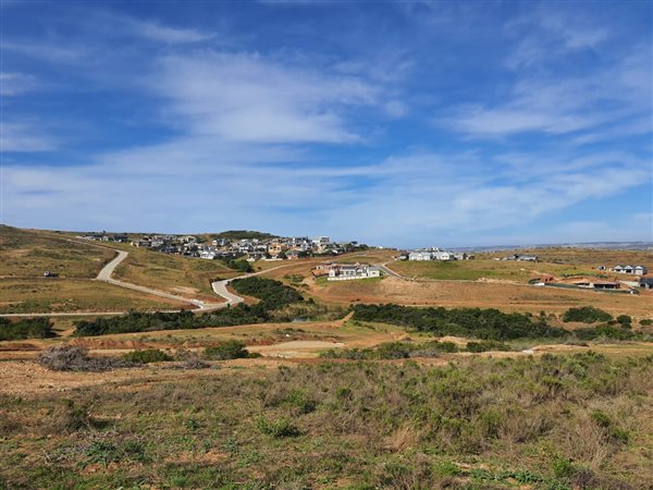 1631 m² Land available in Hartenbos