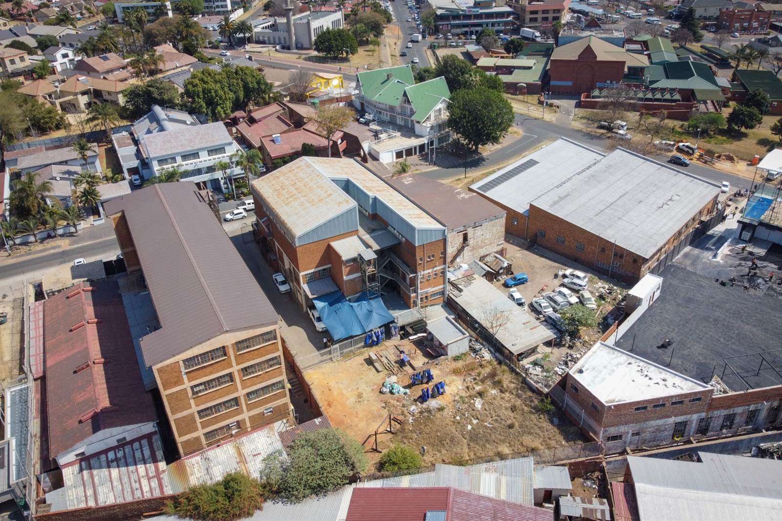 1400  m² Commercial space in Laudium photo number 5