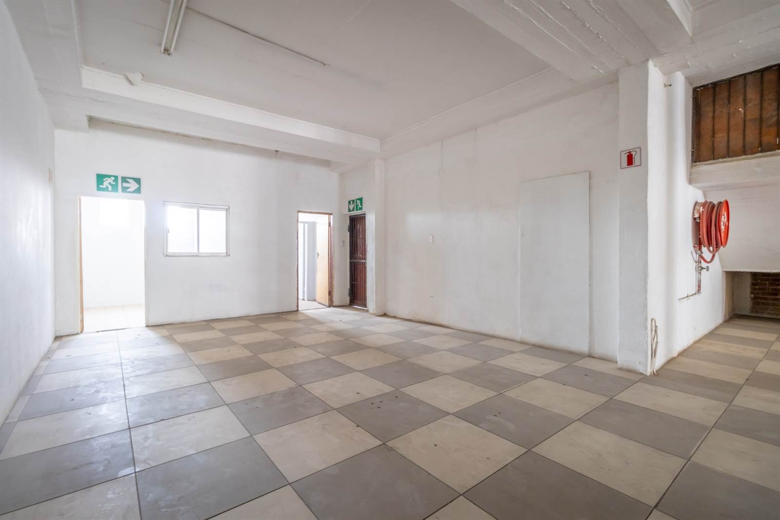 1400  m² Commercial space in Laudium photo number 23
