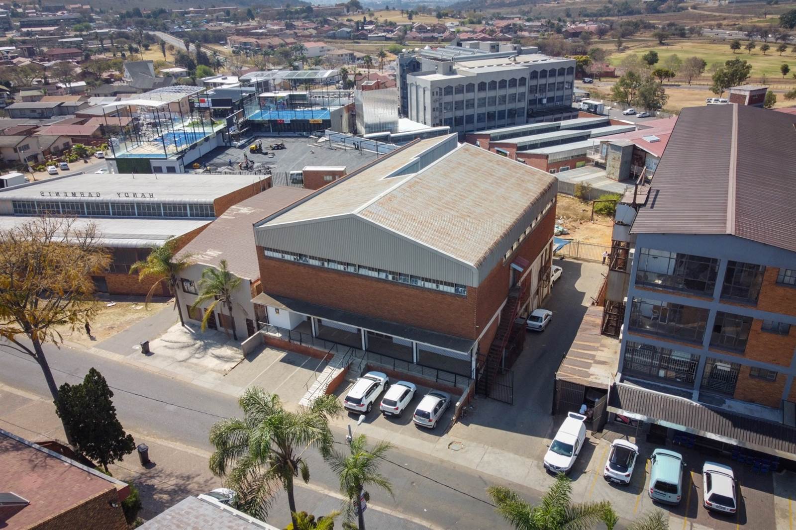 1400  m² Commercial space in Laudium photo number 1
