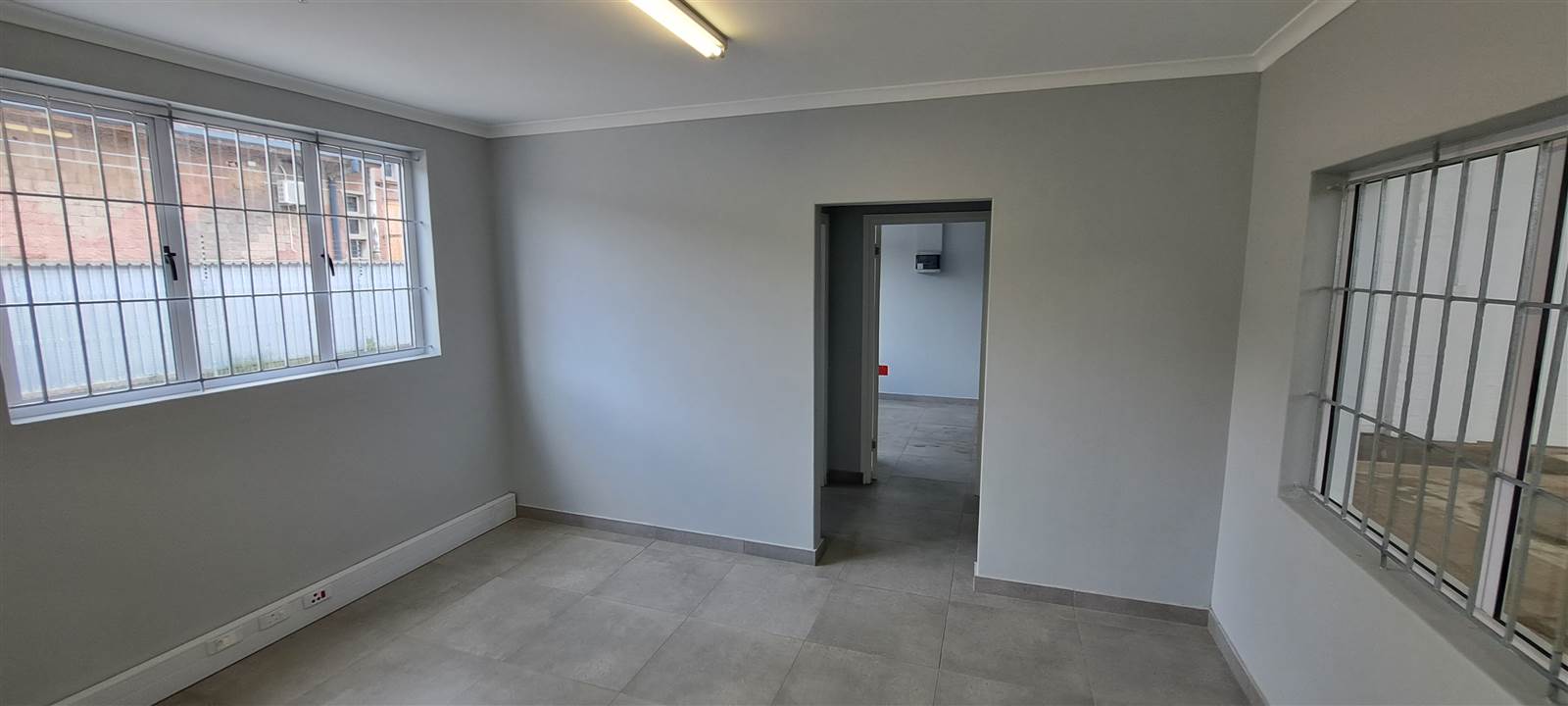 543.9  m² Industrial space in Pinetown Central photo number 4
