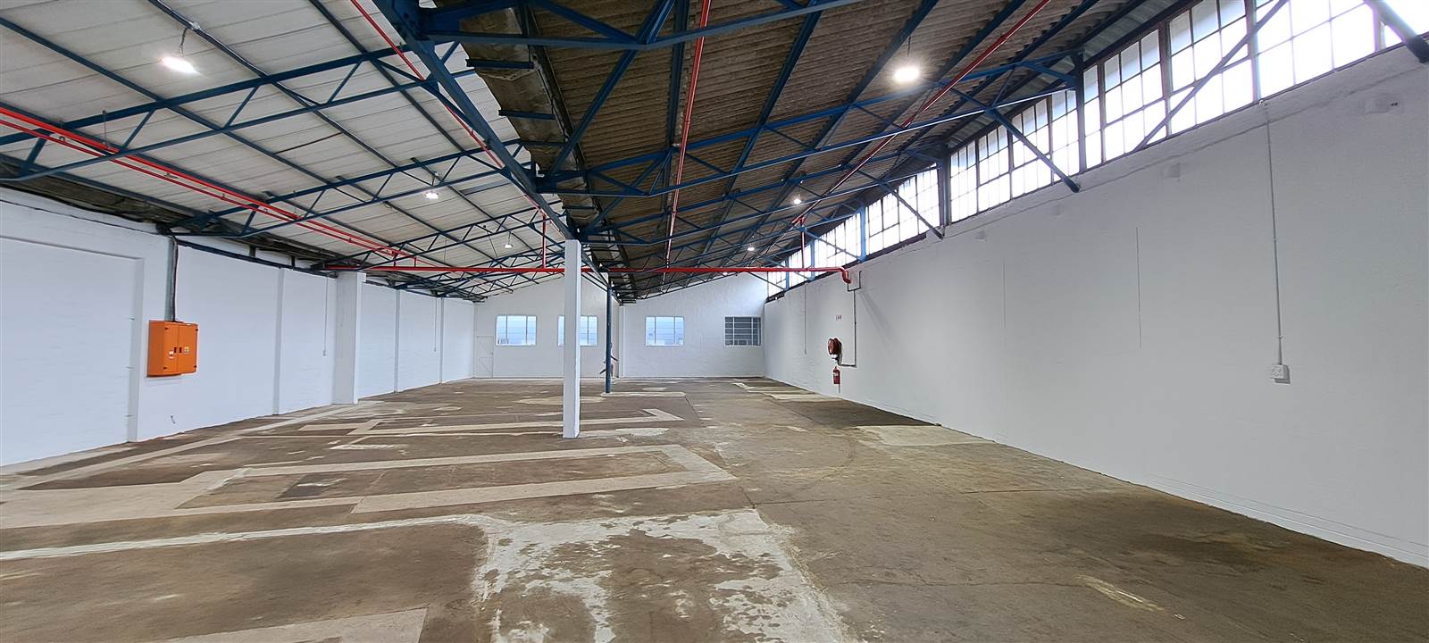 543.9  m² Industrial space in Pinetown Central photo number 2