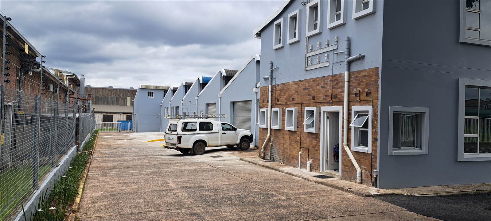 543.9  m² Industrial space in Pinetown Central photo number 1