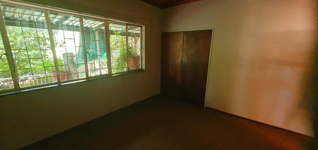 4 Bed House in Modimolle photo number 15