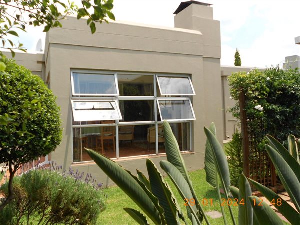 2 Bed House in Rietvalleirand