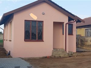 2 Bed House in Lakeside