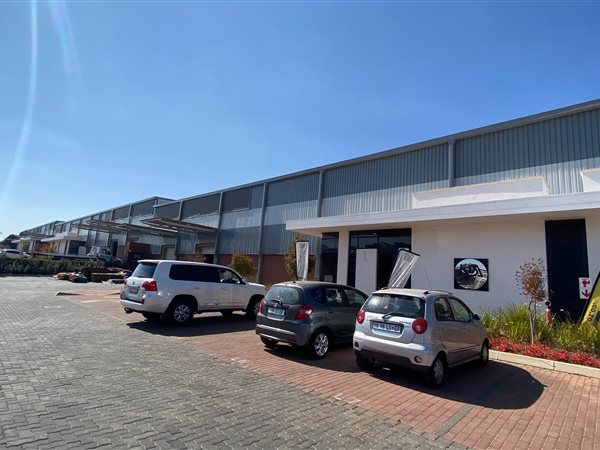 1 235  m² Industrial space