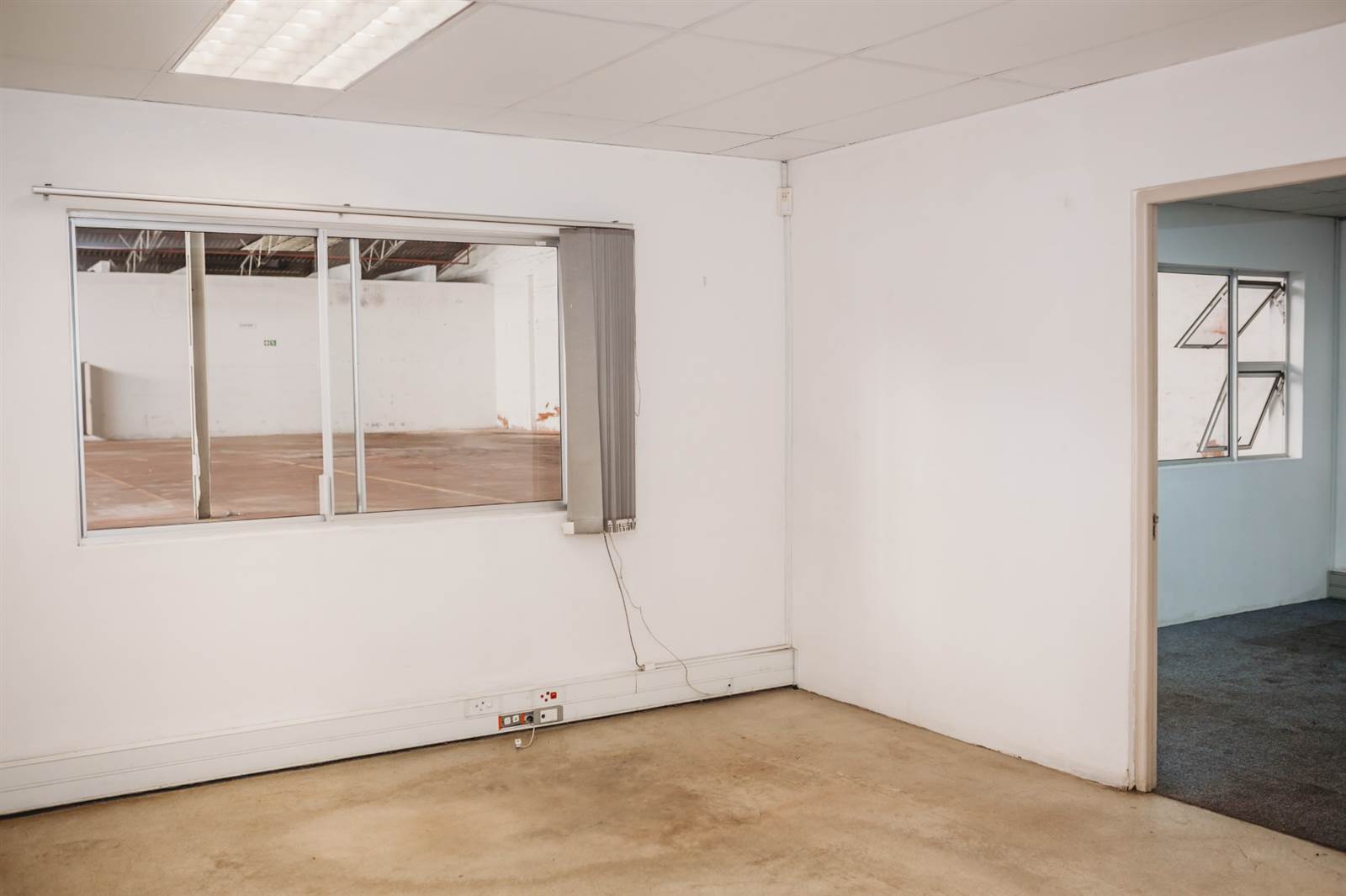 1322  m² Industrial space in Chiselhurst photo number 5