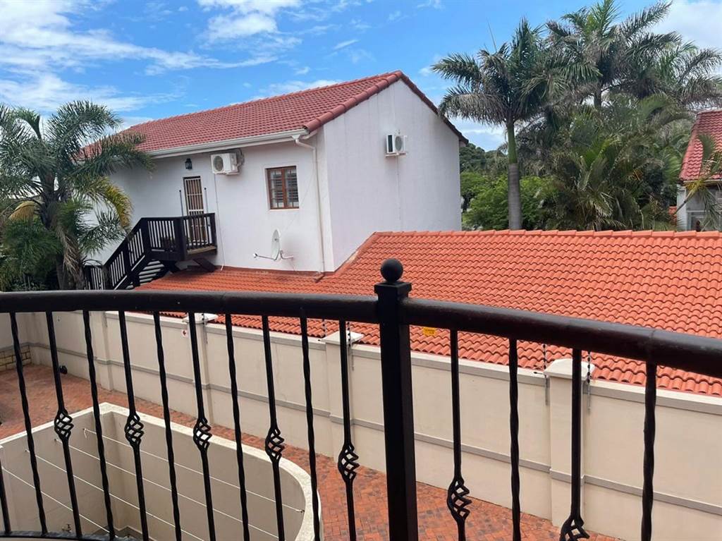 3 Bed Townhouse in Umhlanga Rocks photo number 18