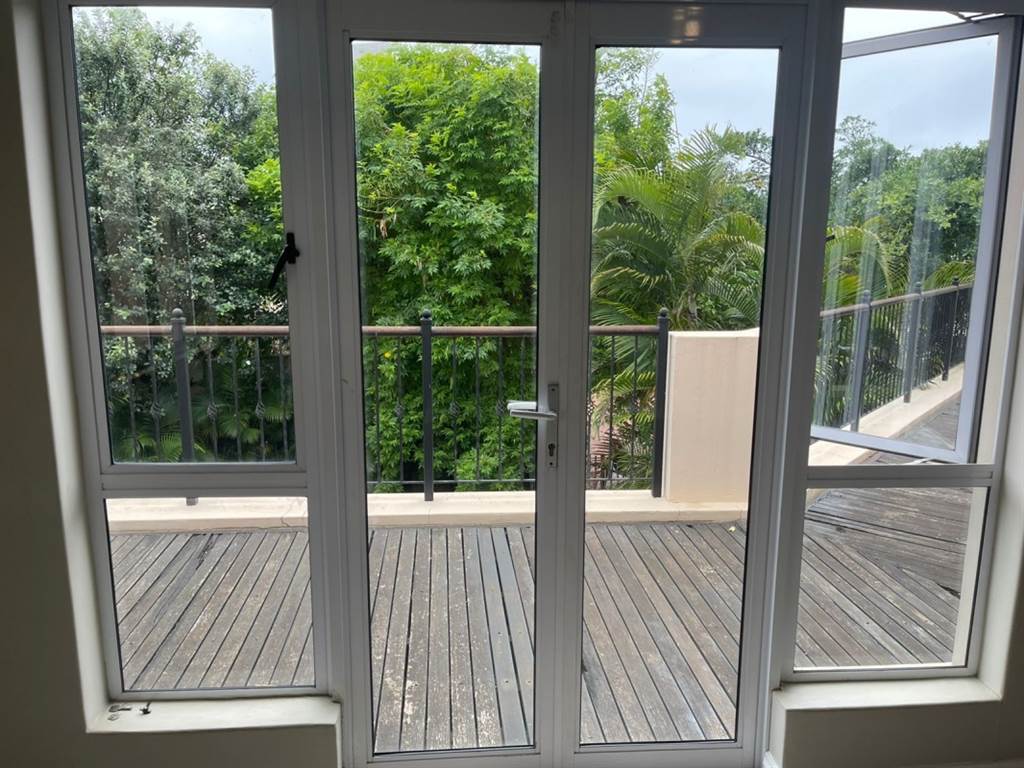 3 Bed Townhouse in Umhlanga Rocks photo number 13