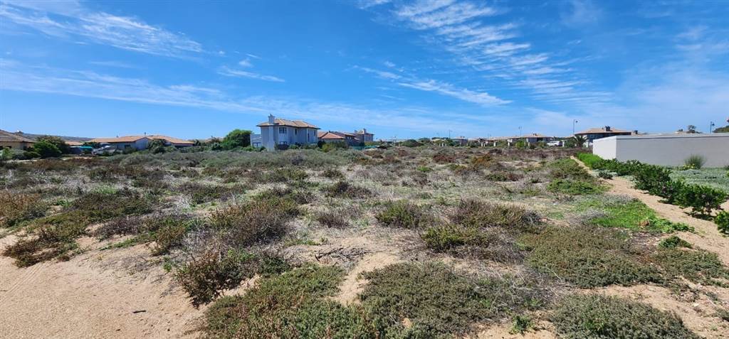 1078 m² Land available in Langebaan Country Estate photo number 2