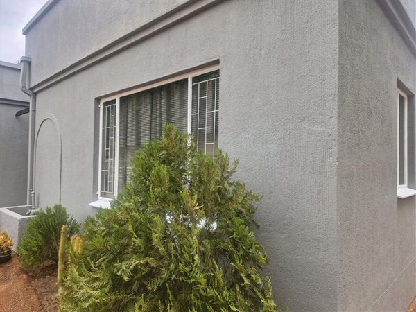 4 Bedroom House 4 Bedroom House