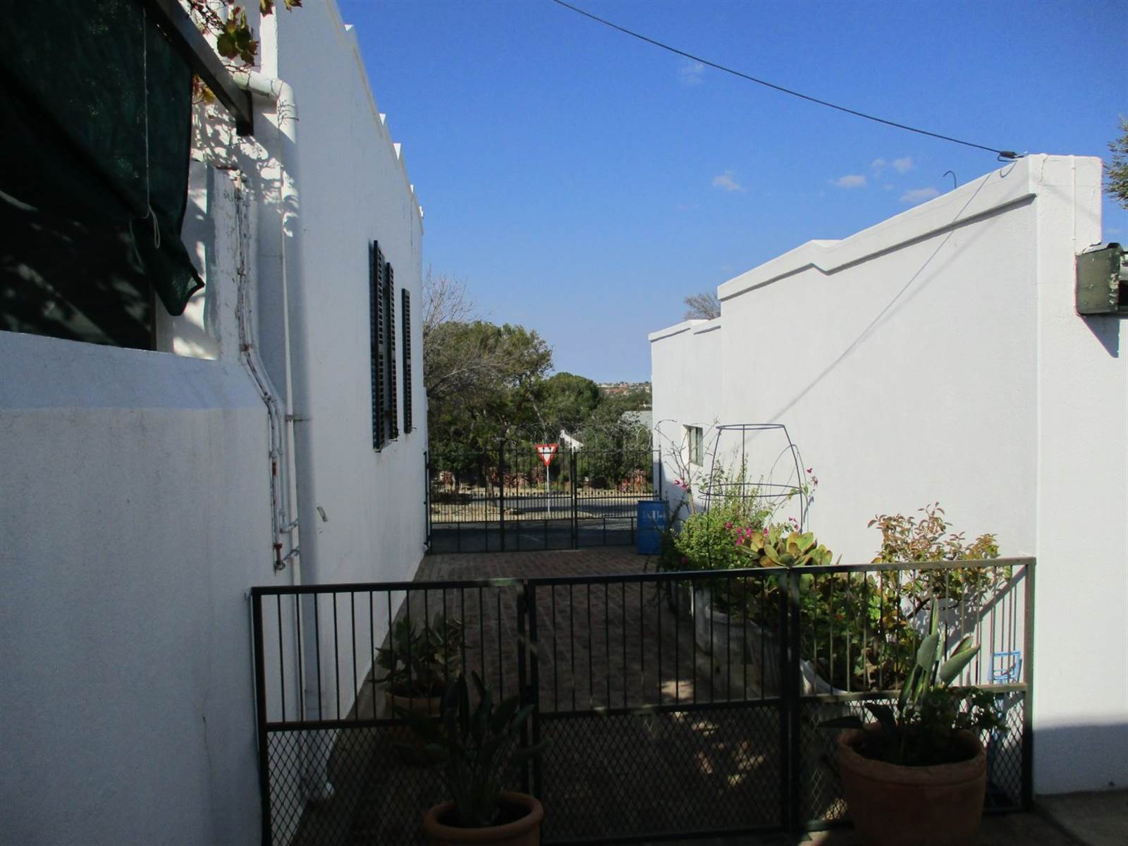 5 Bed House in Graaff Reinet photo number 19