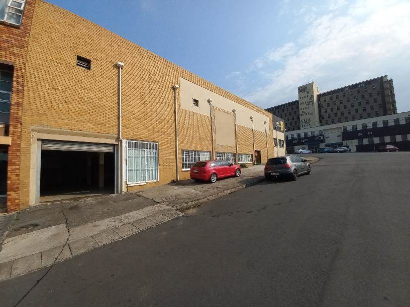 342  m² Industrial space in East London Central photo number 9