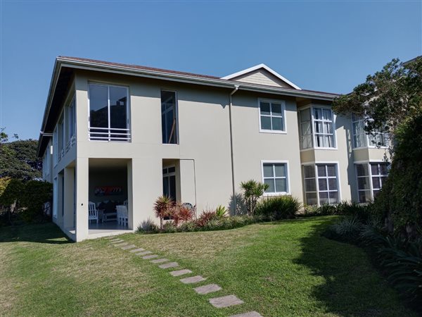 4 Bed Apartment in Southbroom