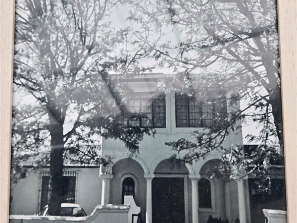 6 Bedroom House 6 Bedroom House