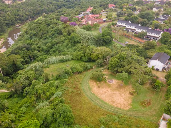 10.7 ha Land available in Uvongo