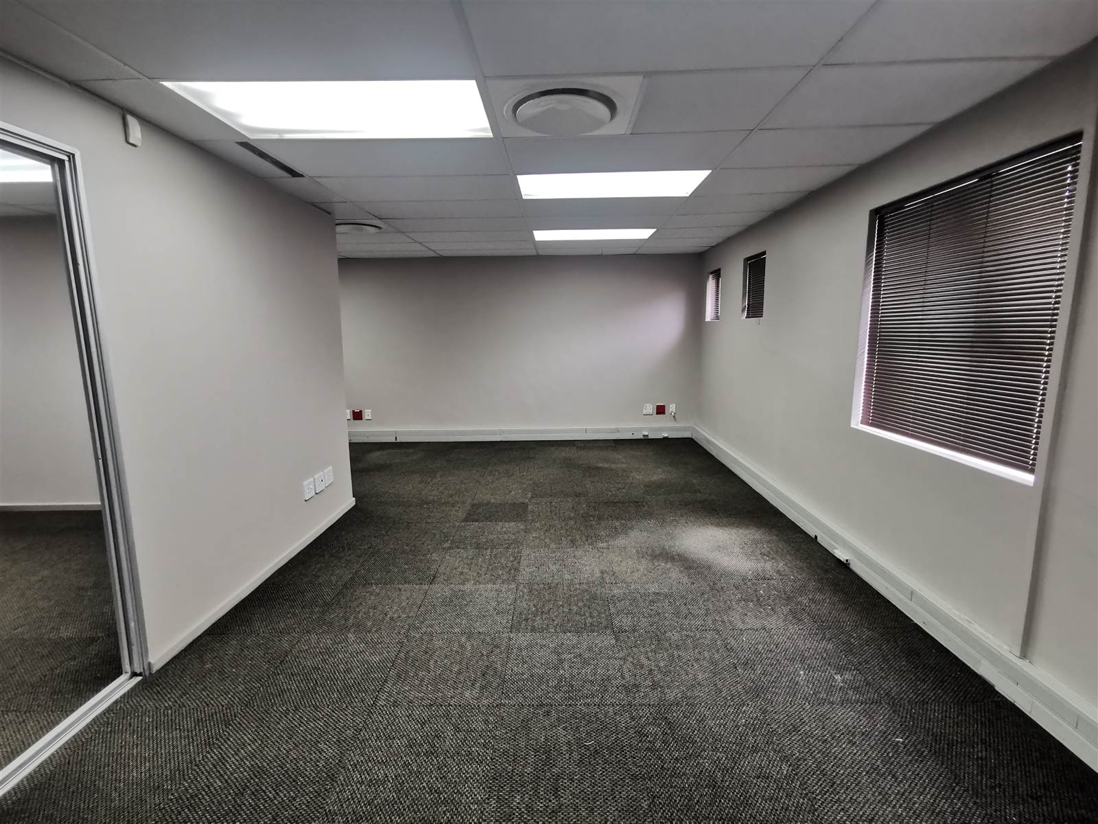 152  m² Commercial space in Tyger Valley photo number 5