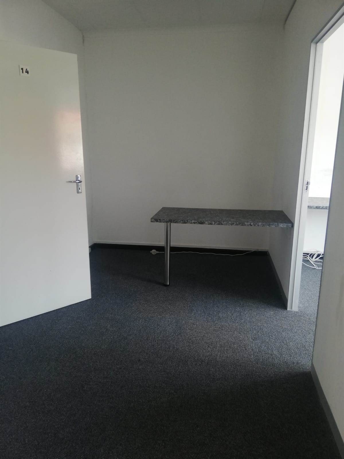 17  m² Office Space in Goodwood photo number 4