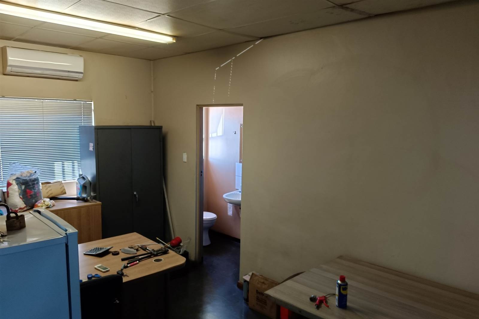 Industrial space to rent in North End RR4232011 Private Property