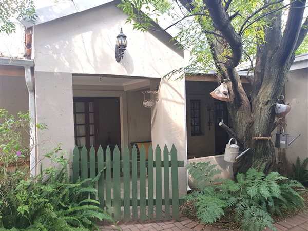 1 Bed Garden Cottage