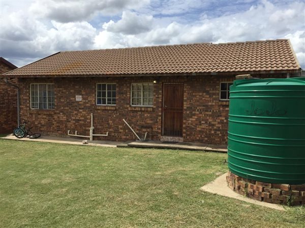 2 Bedroom Townhouse 2 Bedroom Townhouse