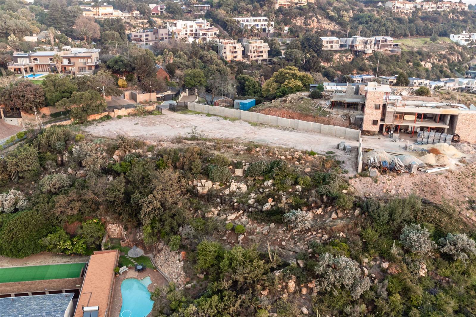 2025 m² Land available in Northcliff photo number 14