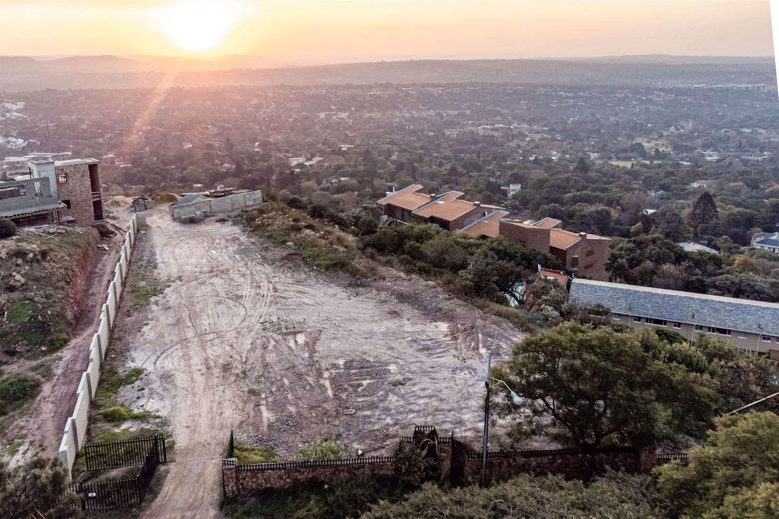 2025 m² Land available in Northcliff photo number 8