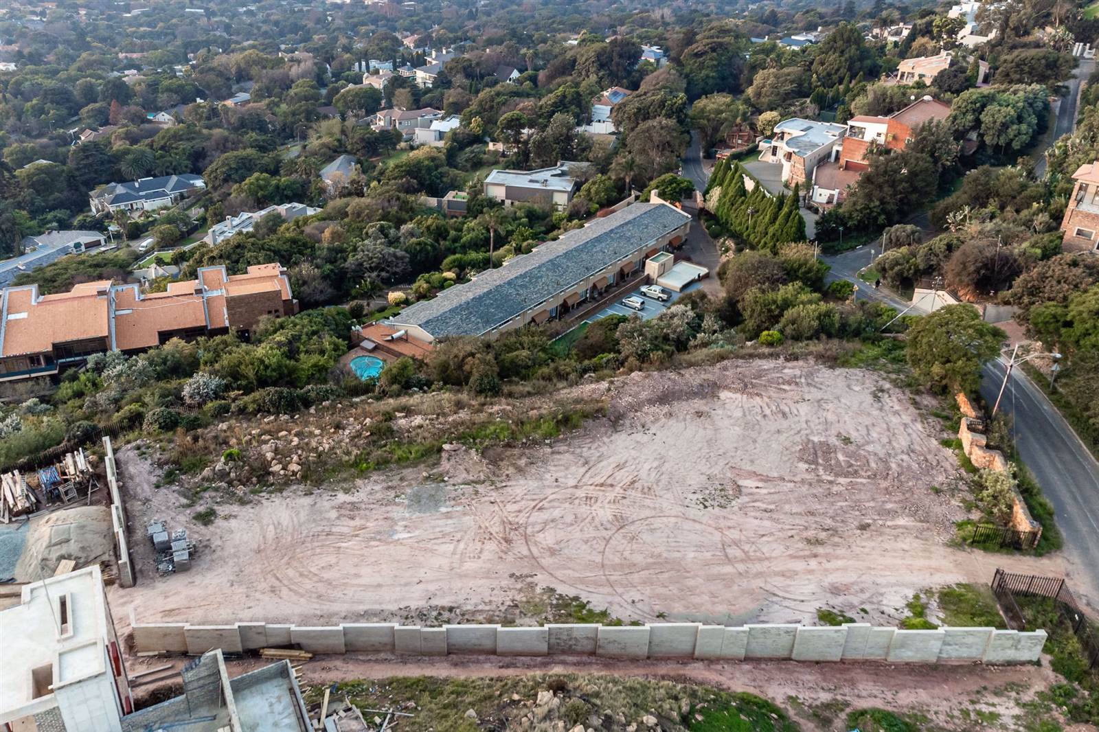 2025 m² Land available in Northcliff photo number 7