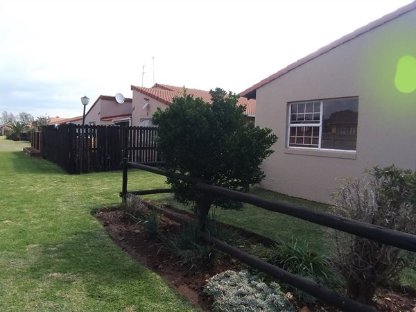2 Bedroom House 2 Bedroom House