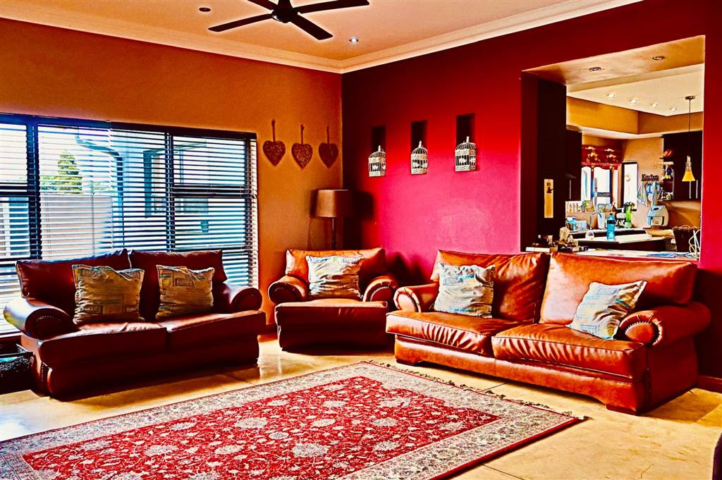 6 Bed House for sale in Glen Eagles Estate T4593788 Private Property